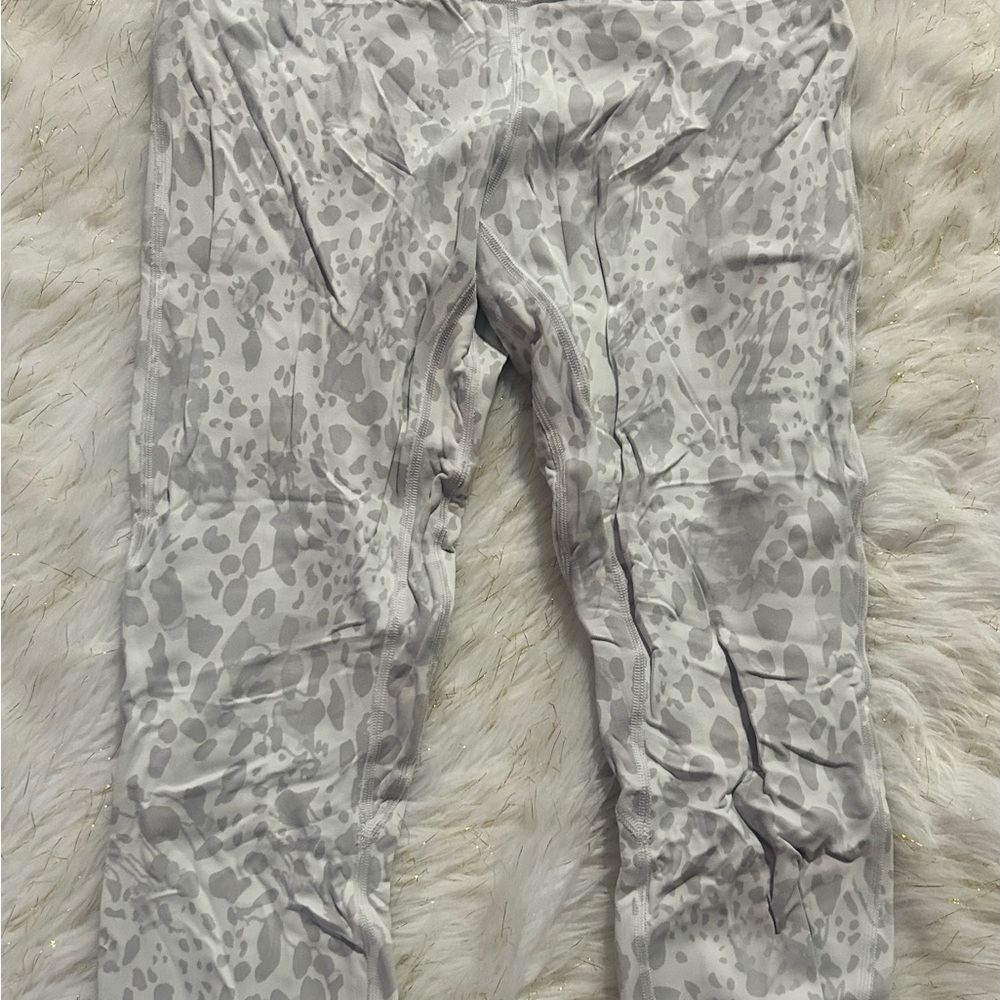 Lululemon workout leggings